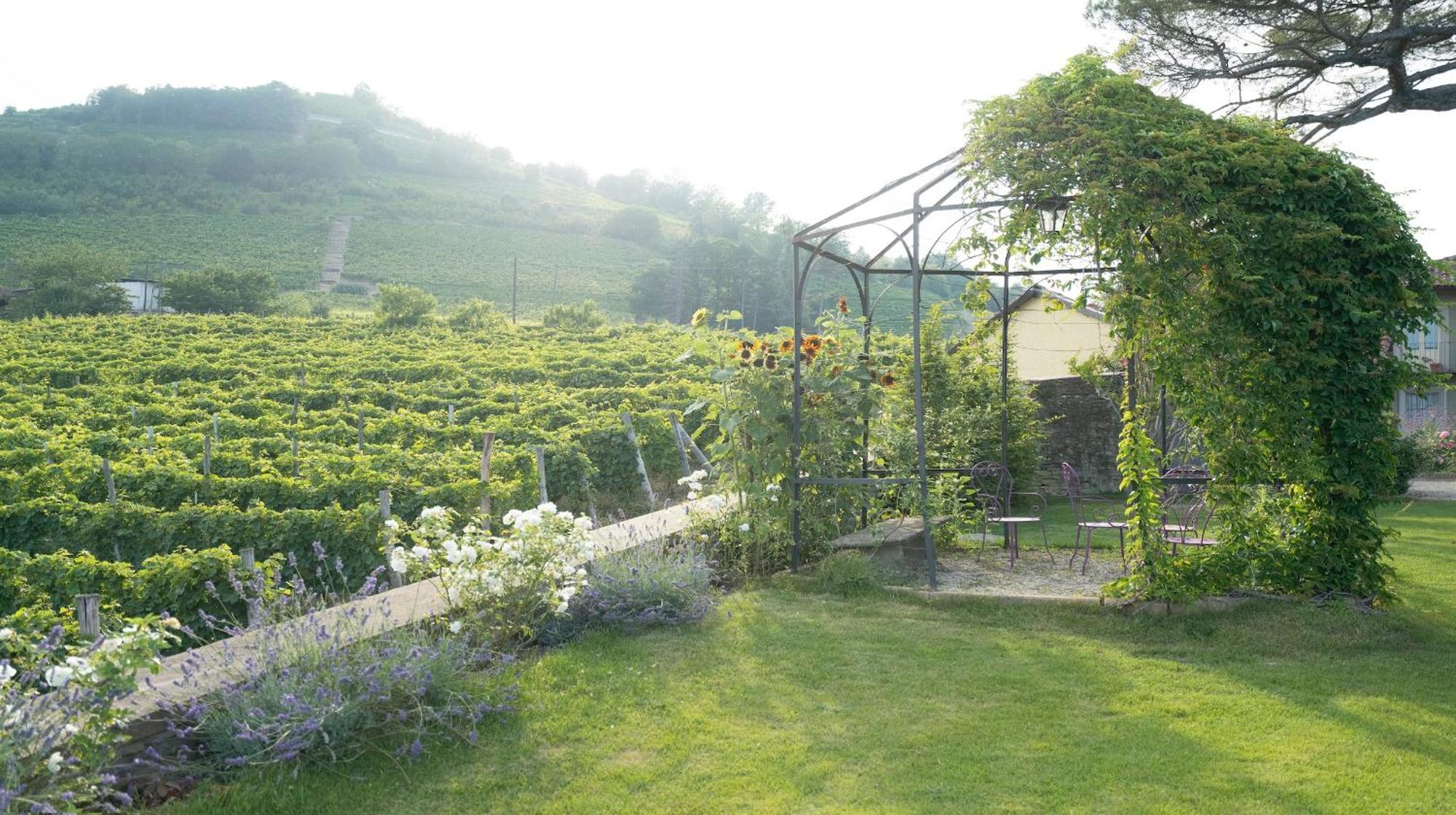 Vigne Di Fagnano 1709 Eco Relais Guest House Santo Stefano Belbo Exterior photo